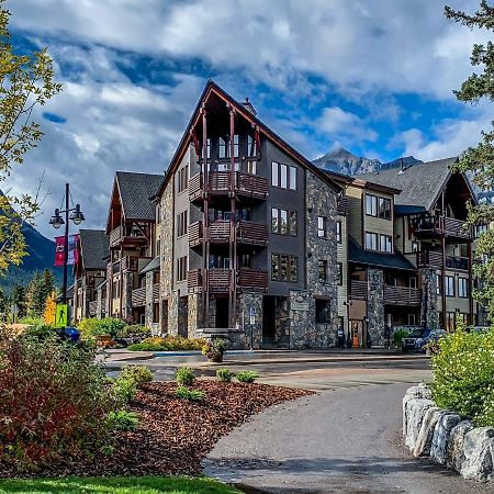 Rundle Cliffs Lodge By Spring Creek Vacations Canmore Exterior photo